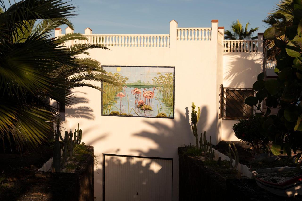 Villa Los Flamencos By Veaco- Beachfront & Pool Corralejo Exterior photo